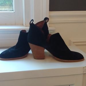 Jeffrey Cambell black suede booties